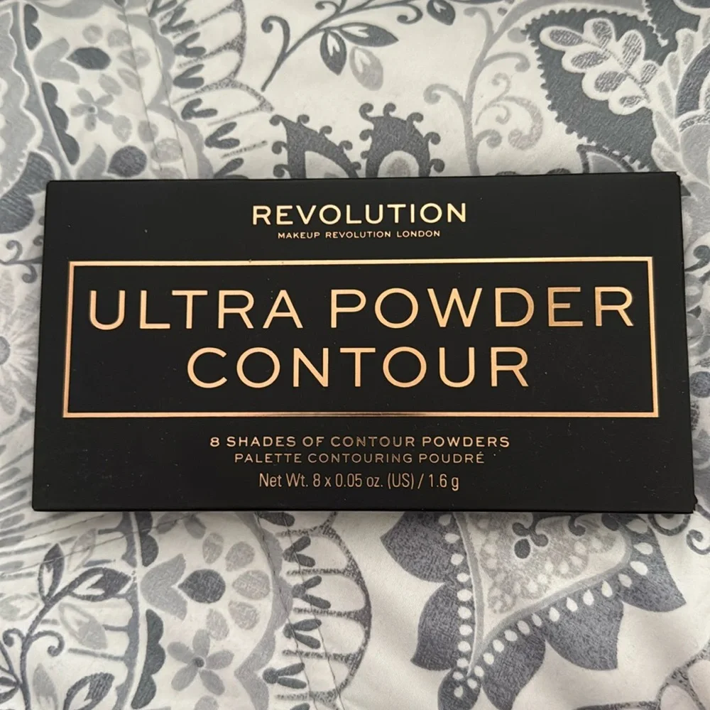 REVOLUTION ULTRA POWDER CONTOUR PALETTE
